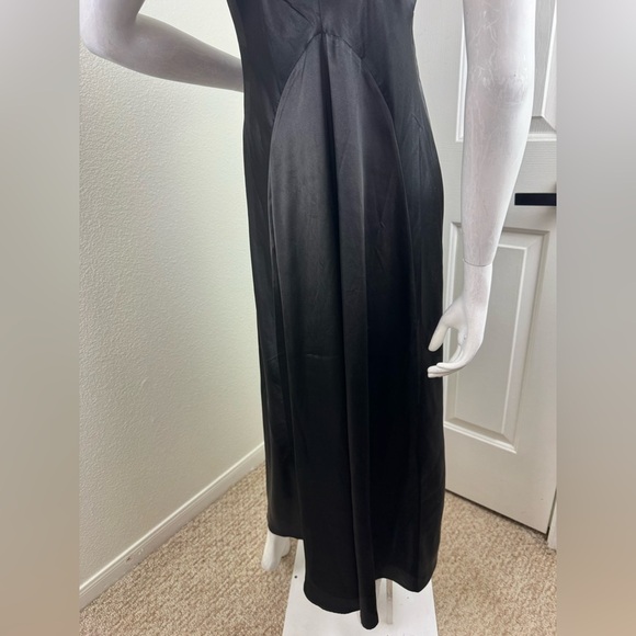 Sincerely Jules Elegant Black Satin Gown Size Medium.   #183 - Picture 8 of 13